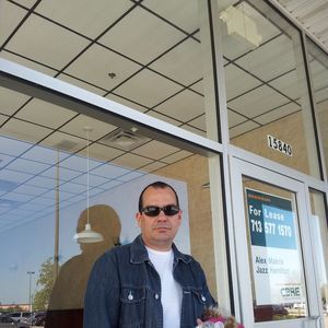 Meet your Posher, Julio